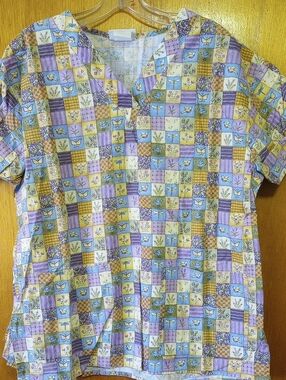 Life Uniform Floral Cotton Scrub Top w/  Butterflies & Birds. Blue Purple Yellow